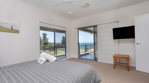 4 Schlafzimmer, Bügeleisen/Bügelbrett, Bettwäsche