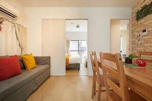 하우스 (Private Vacation Home) | 거실 | 평면 TV