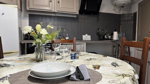 Le Clos des Ursulines, Le Clos des Ursulines: an unusual property near the arena