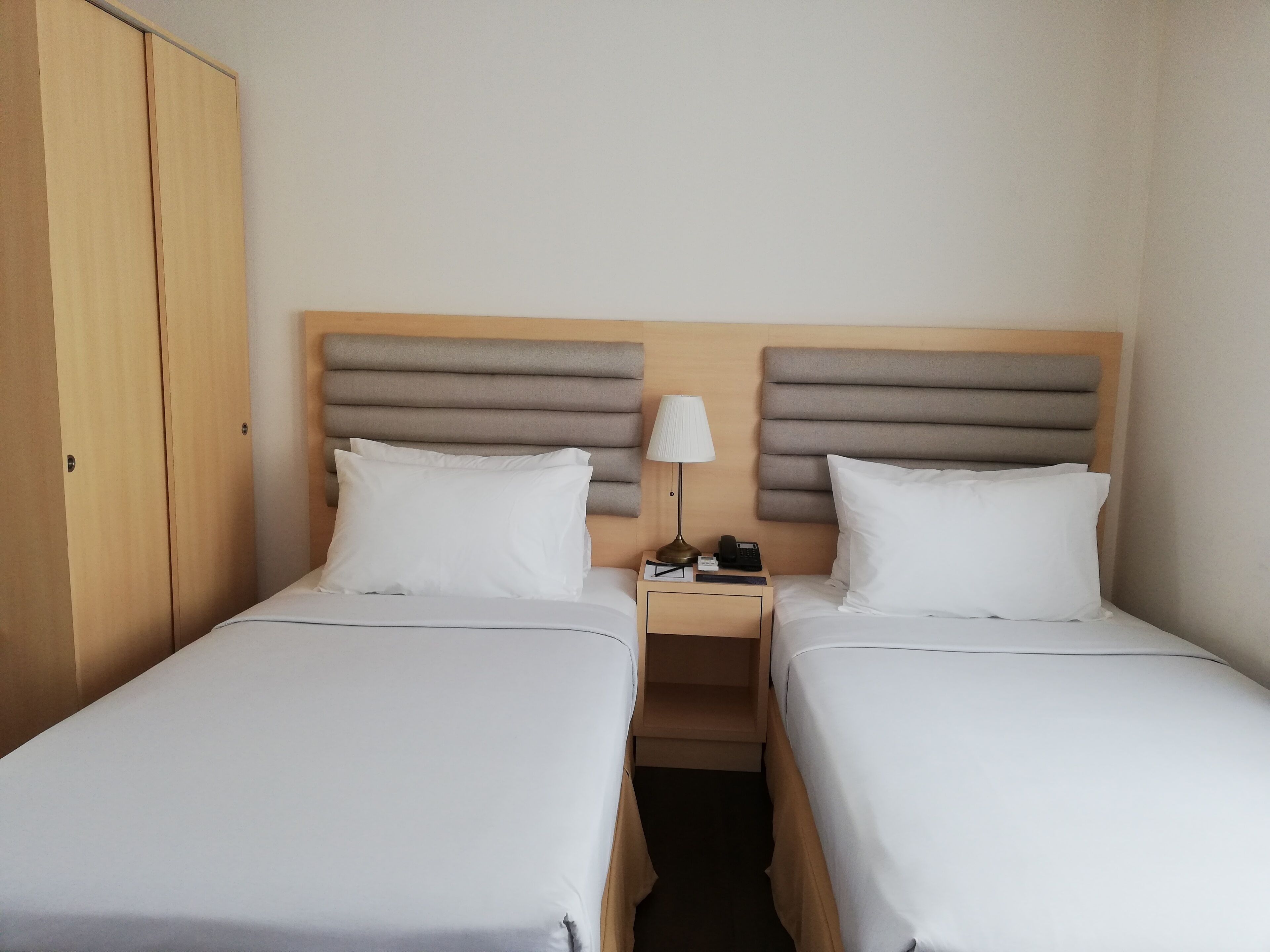 chalet, 2 single beds | minibar, desk, iron/ironing board, free wifi