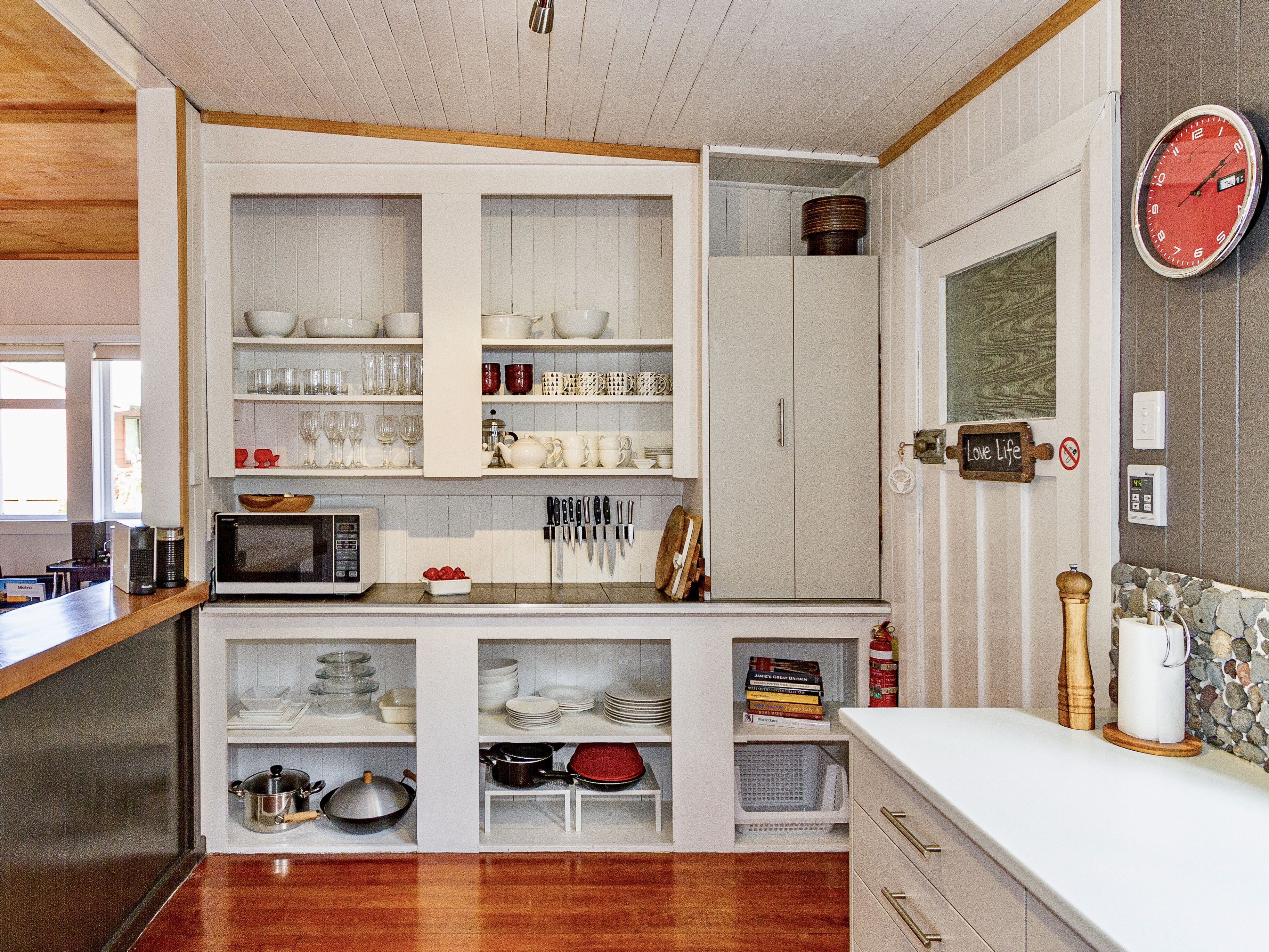 Refrigerador, microondas, horno y lavavajillas 