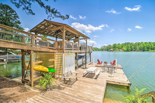 UUSI! Lake Martin -mökki / ylellinen telakka ja kajakkeja!