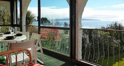 Endless Views - Opito Bay Holiday House