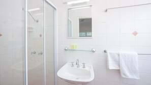 Shower, hair dryer - Avalon 4 - Breathtaking panoramic views (Yamba)
