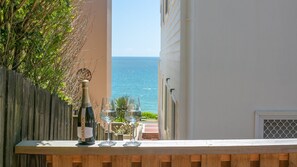 Property grounds - Avalon 4 - Breathtaking panoramic views (Yamba)