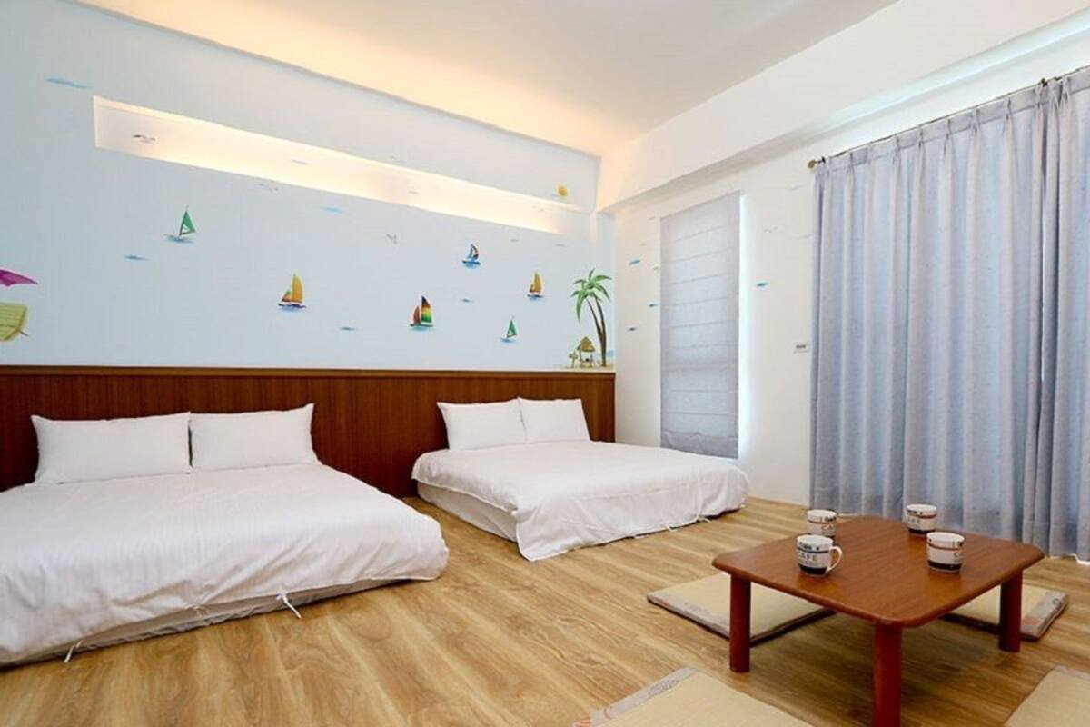Blackout curtains, rollaway beds, free WiFi, bed sheets