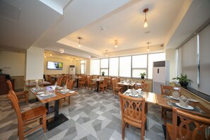 Restaurant - Inya View Hotel (Yangon)