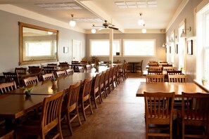Lunch, dinner and brunch served - William Tell House (Tomales)