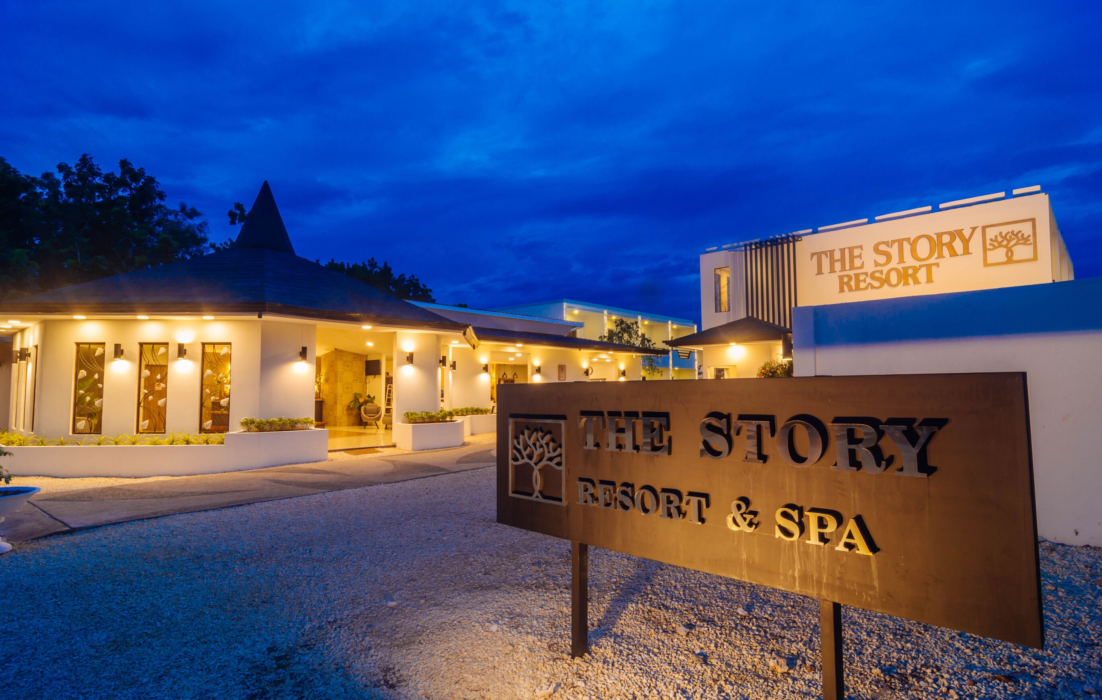 Front of property - evening/night