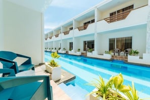 Quarto duplo luxo, acesso à piscina (2 Beds) | Vista do quarto
