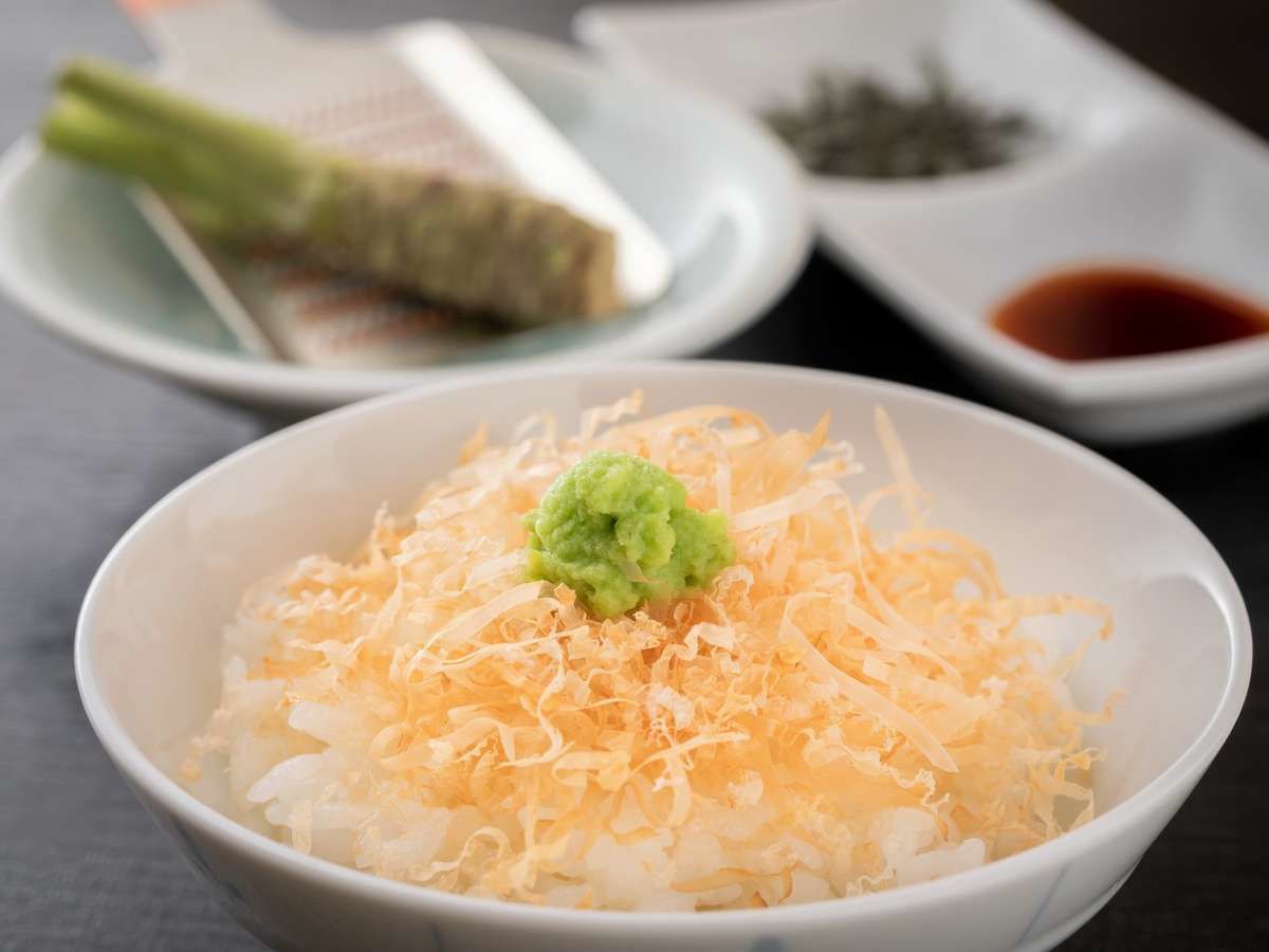 餐饮