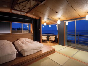 Special Modern Japanese-Style Room with Open-Air Bath (Not provided for children aged 3 and under wh | Premium bedding, in-room safe, iron/ironing board