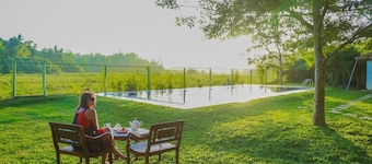 Luksusvilla med utendørsbasseng (16P)