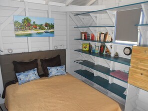 1 habitación y ropa de cama