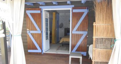 Little Beauvallon Lodge house in Creole country