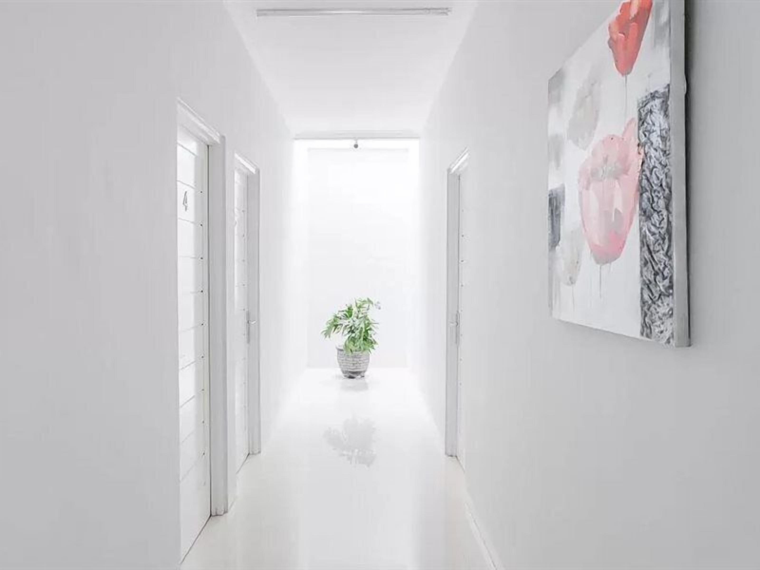 المنشأة من الداخل