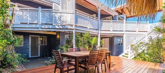 Kenlee - Spacious Holiday Home with Great Views - Pets Considered
