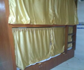 Pengeskab på værelset, lydisolering, gratis Wi-Fi