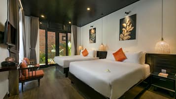 Minibar, una cassaforte in camera, una scrivania, postazione laptop