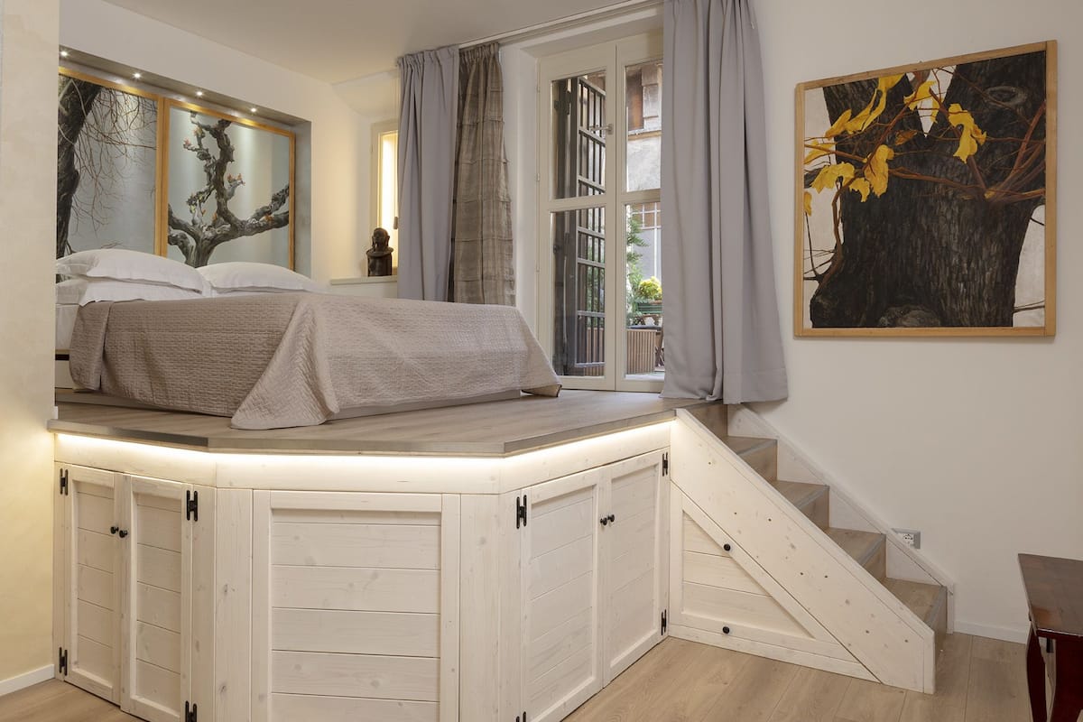 Suite (Atena) | 1 bedroom, down comforters, minibar, in-room safe