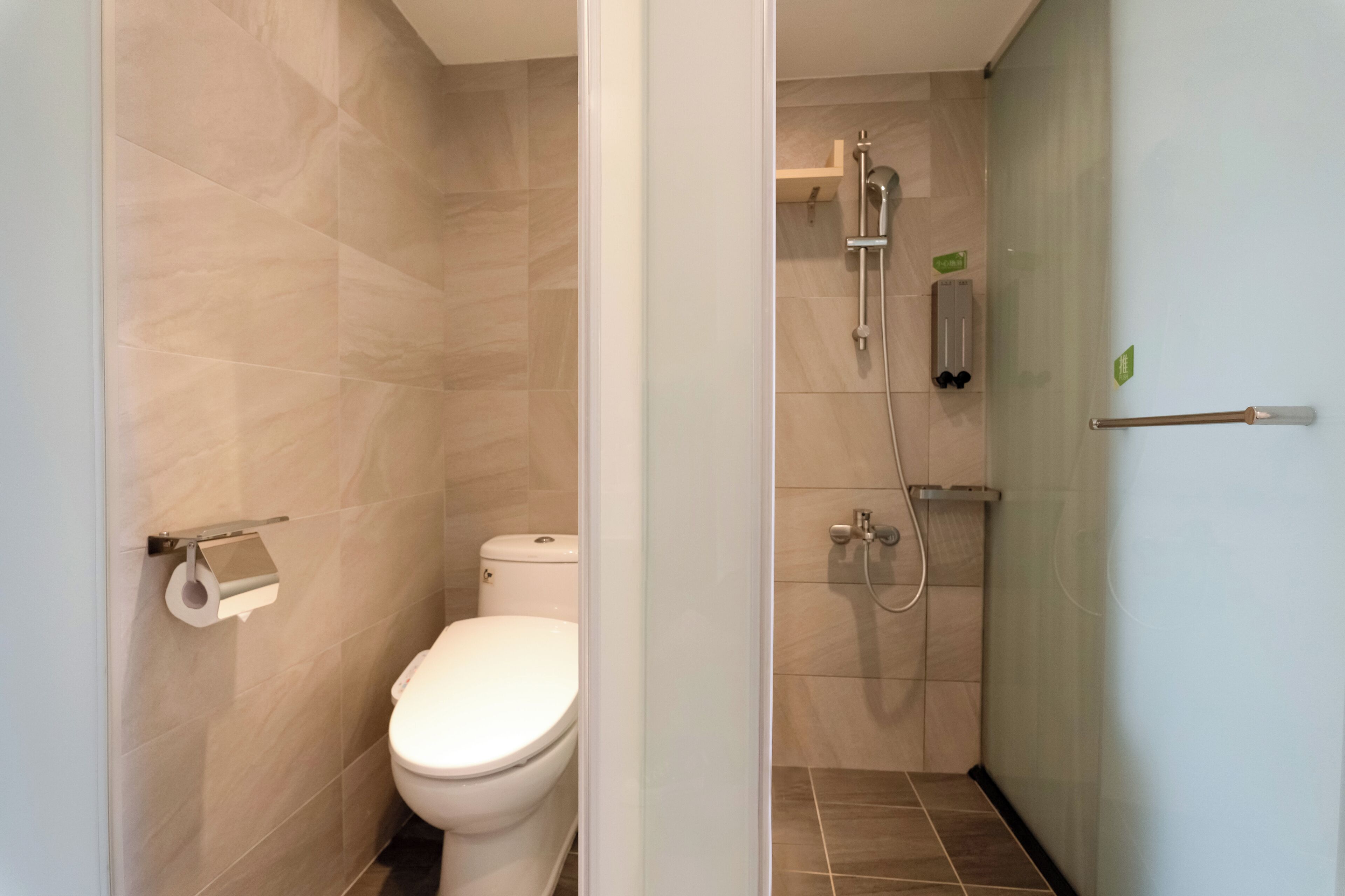 deluxe double room, non smoking, city view | bathroom | separate bathtub and shower, rainfall showerhead, free toiletries