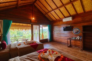 Pillowtop-bedden, een bureau, een laptopwerkplek, gratis wifi