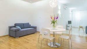 Unclassified image, 2 of 29, button - Deluxe Beach Apartments (Split)