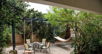 Elies Villa