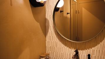 Free toiletries, hair dryer, bathrobes, towels