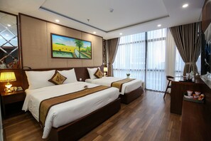 Deluxe Family Window City View | View from room