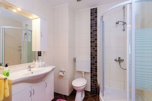 Villa (Three Bedroom Villa with Terrace and ) | Bathroom | Shower, hair dryer, towels, shampoo - Villa Oasis Cypress (Konavle)