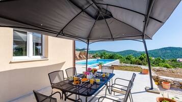 Villa, 3 habitaciones, piscina privada, vistas al mar | Terraza o patio