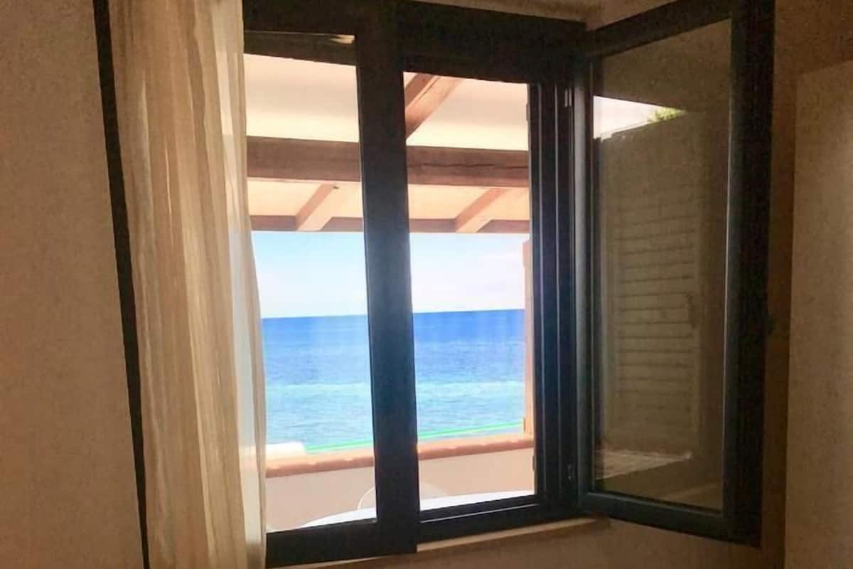 Family Bungalow | 1 bedroom, cribs (surcharge), bed sheets