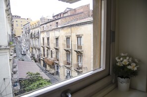 Design appartement | Uitzicht vanuit de kamer