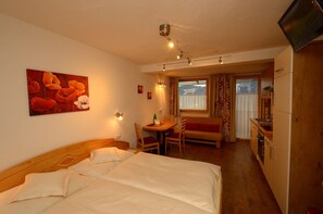 Apartment (3) (incl. cleaning fee EUR 100) | Free WiFi, bed sheets