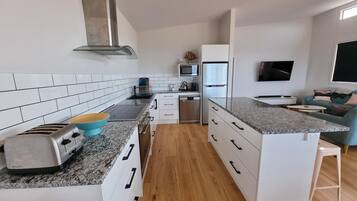 Cooktop, lava-louças, torradeira