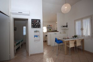 Mikrowelle, Kochgeschirr/Geschirr/Besteck