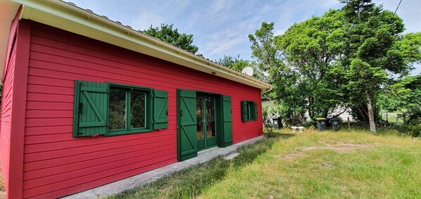 Exterior - 133 - Cozy chalet 600 meters from Lake Hourtin, ideal for 4 guests (HOURTIN)