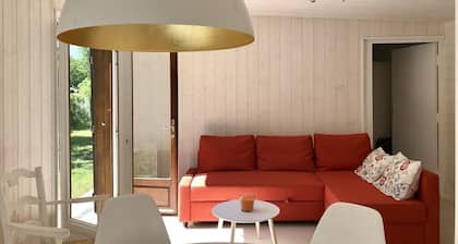 133 - Chalet chaleureux à 600 mÚtres du Lac d'Hourtin idéal pour 4 personnes