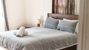 2 bedrooms