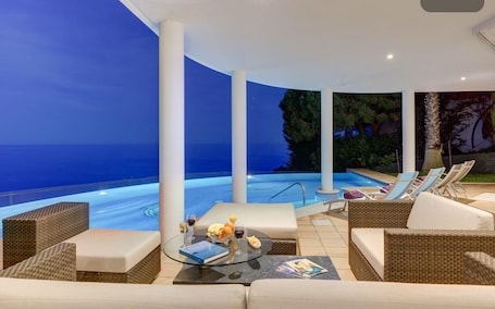 Outdoor pool. Villa Tortuga12, Spain, Lloret de Mar