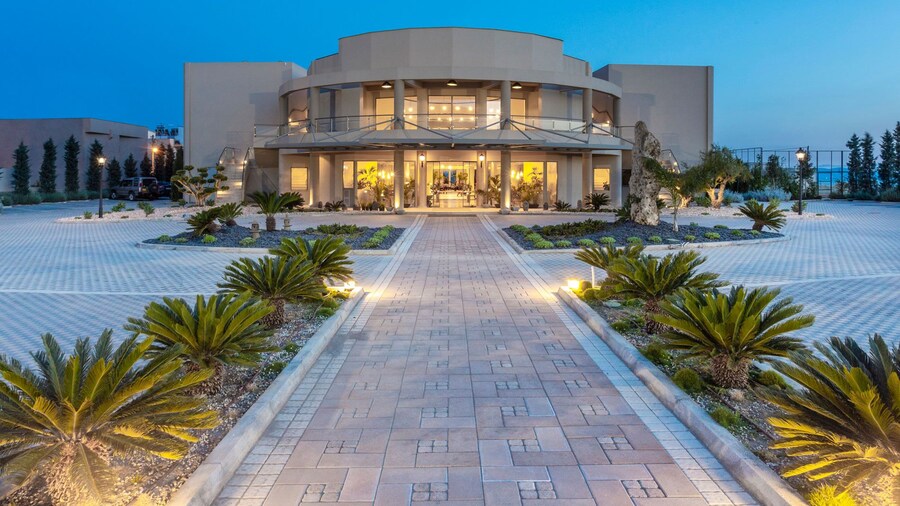 Elysian Luxury Hotel & Spa