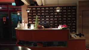 Reception - Goalfever Sports & Guesthouse - Hostel (Essen)