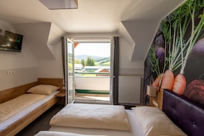 Triple Room, Balcony | 1 bedroom, desk, free WiFi, bed sheets - Genussgasthof Willenshofer (Sankt Kathrein am Hauenstein)