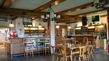 Bar (in der Unterkunft)