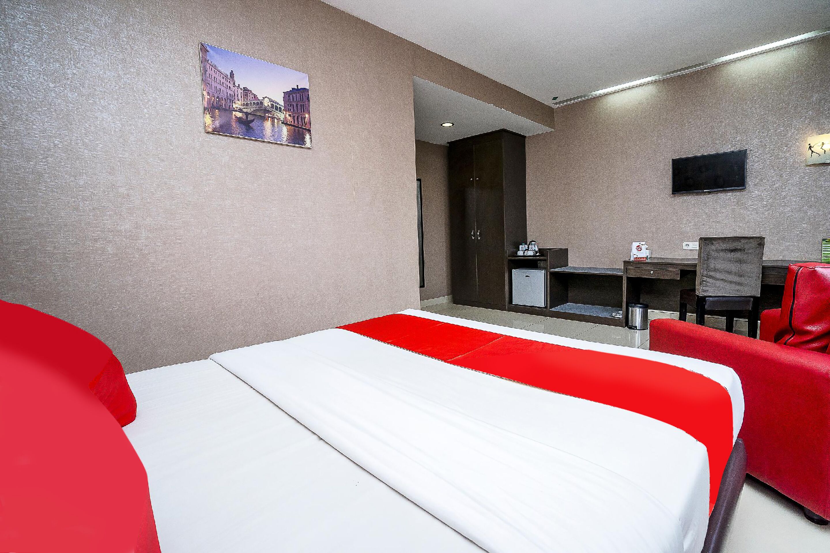 Foto - Hotel Grand Kartika