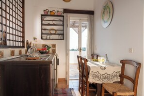 Apartment, 2 Bedrooms, Sea View | Private kitchen