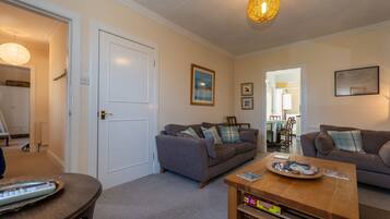 Holiday Home | Living area | TV