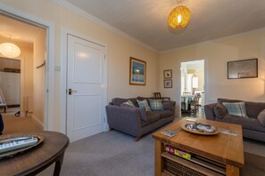 Holiday Home | Living area