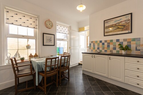 Crail Farm House Perfect for TheCowShed